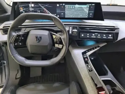 Photo 27 Peugeot 3008  Hybrid 145 e-DCS6