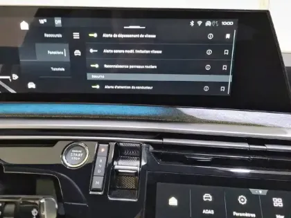 Photo 42 Peugeot 3008  Hybrid 145 e-DCS6