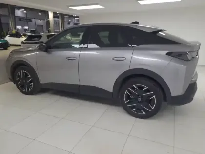 Photo 6 Peugeot 3008  Hybrid 145 e-DCS6