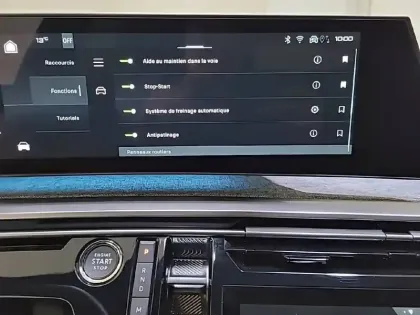 Photo 41 Peugeot 3008  Hybrid 145 e-DCS6