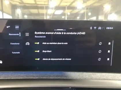 Photo 18 Peugeot 3008  Hybrid 145 e-DCS6