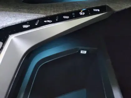 Photo 45 Peugeot 3008  Hybrid 145 e-DCS6