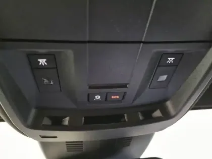 Photo 46 Peugeot 3008  Hybrid 145 e-DCS6