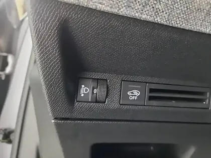 Photo 15 Peugeot 3008  Hybrid 145 e-DCS6