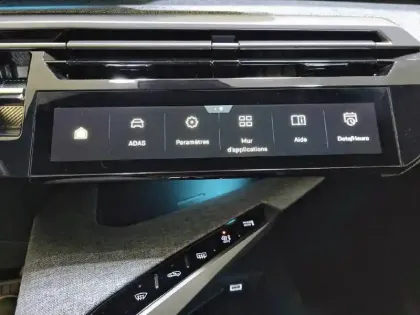 Photo 44 Peugeot 3008  Hybrid 145 e-DCS6