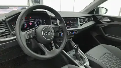 Photo 7 Audi A1  Sportback 25 TFSI 95 ch S tronic 7