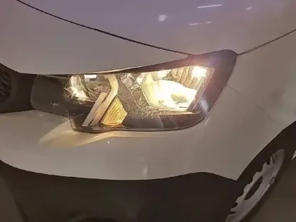 Photo 15 Peugeot Partner E- FOURGON STANDARD 800 KG 136 CH BATTERIE 50 KWH