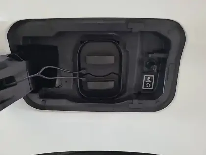 Photo 19 Peugeot Partner E- FOURGON STANDARD 800 KG 136 CH BATTERIE 50 KWH