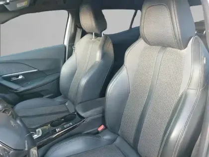 Photo 10 Peugeot 2008  Moteur électrique 136 ch