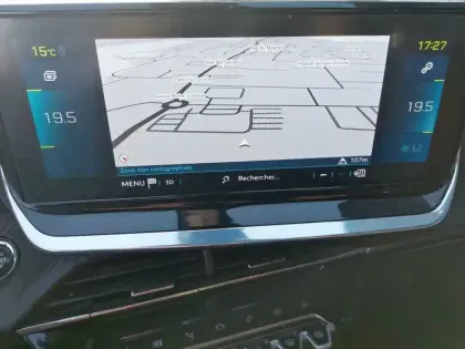 Photo 18 Peugeot 2008  Moteur électrique 136 ch