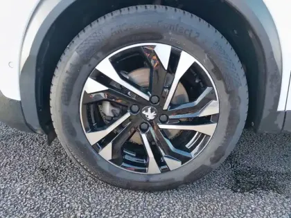 Photo 12 Peugeot 2008  Moteur électrique 136 ch