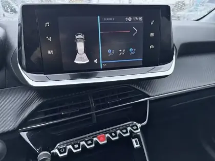 Photo 20 Peugeot 208  PureTech 75 S&S BVM5