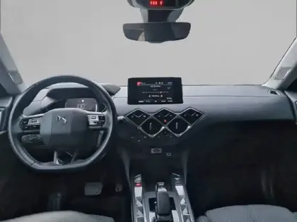 Photo 27 DS DS 3 Gén. I Ph1 Ines de la Fressange 5