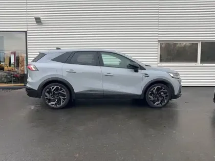 Photo 5 Renault Symbioz  E-Tech full hybrid 145