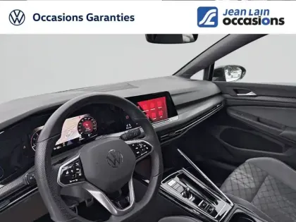 Photo 12 Volkswagen Golf  1.5 eTSI OPF 130 DSG7