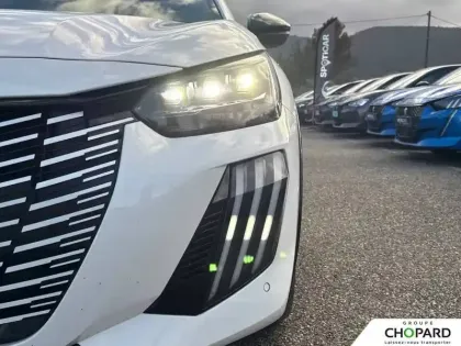 Photo 93 Peugeot 208  Electrique 50 kWh 136ch