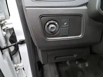 Photo 28 Renault EXPRESS (30) Gén. I Ph1 Confort 4