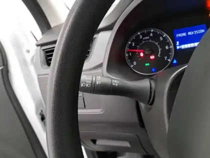 Photo 31 Renault EXPRESS (30) Gén. I Ph1 Confort 4