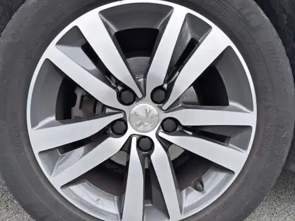 Photo 34 Peugeot 308  PureTech 110ch S&S BVM6