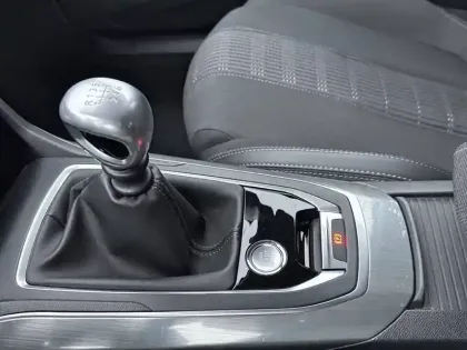 Photo 43 Peugeot 308  PureTech 110ch S&S BVM6