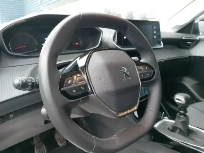 Photo 28 Peugeot 208 Gén. II Ph1 NG Allure 5