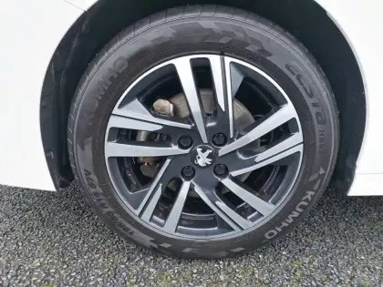 Photo 12 Peugeot 208  BlueHDi 100 S&S BVM6