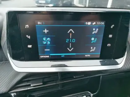 Photo 37 Peugeot 208 Gén. II Ph1 NG Allure 5