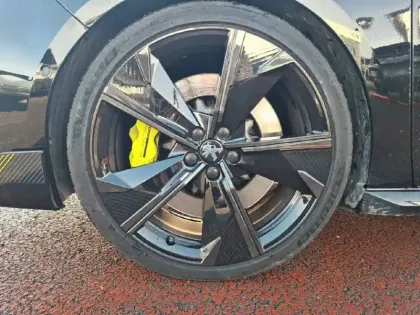 Photo 12 Peugeot 508  Hybrid4 360 e-EAT8 Peugeot Sport Engineered