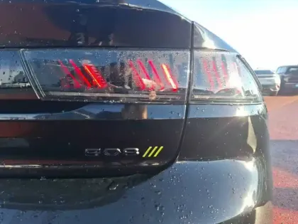 Photo 16 Peugeot 508  Hybrid4 360 e-EAT8 Peugeot Sport Engineered
