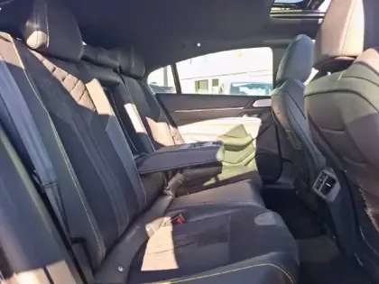 Photo 39 Peugeot 508  Hybrid4 360 e-EAT8 Peugeot Sport Engineered