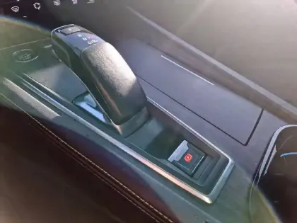 Photo 13 Peugeot 508  Hybrid4 360 e-EAT8 Peugeot Sport Engineered