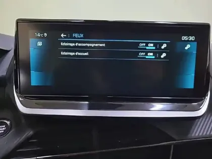 Photo 18 Peugeot 2008  PureTech 130 S&S BVM6