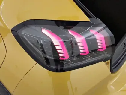 Photo 16 Peugeot 208  PureTech 100 S&S EAT8