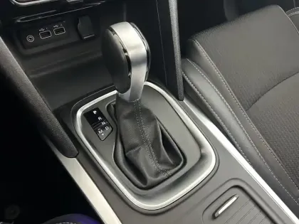 Photo 16 Renault Megane  IV Berline Blue dCi 115 EDC