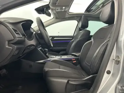 Photo 17 Renault Megane  IV Berline Blue dCi 115 EDC