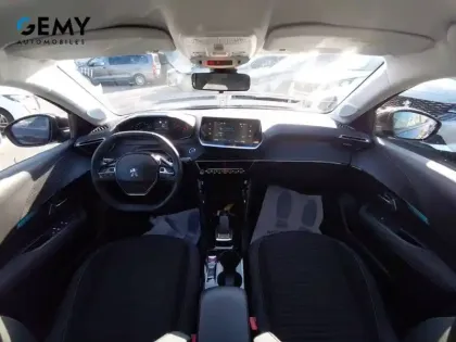 Photo 24 Peugeot 208  Electrique 50 kWh 136ch