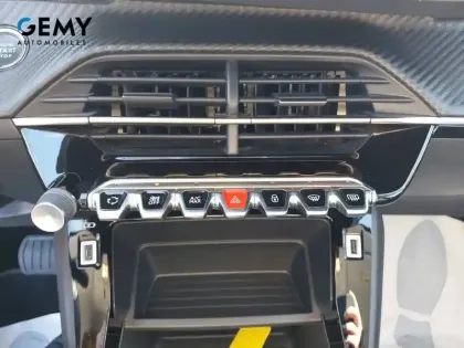 Photo 33 Peugeot 208  Electrique 50 kWh 136ch