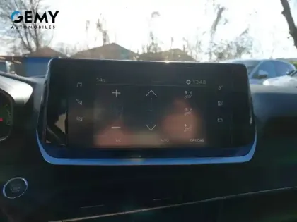 Photo 30 Peugeot 208  Electrique 50 kWh 136ch