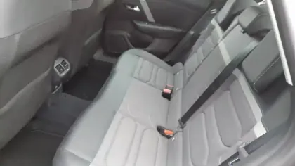 Photo 14 Citroën C4  PureTech 130 EAT8