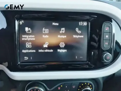 Photo 19 Renault Twingo  III E-Tech