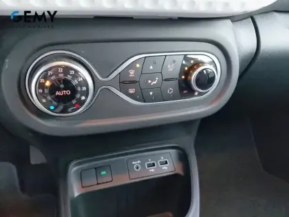 Photo 20 Renault Twingo  III E-Tech