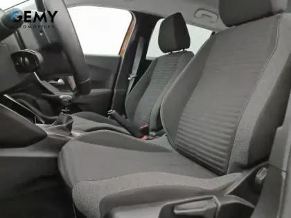Photo 70 Peugeot 2008  PureTech 100 S&S BVM6