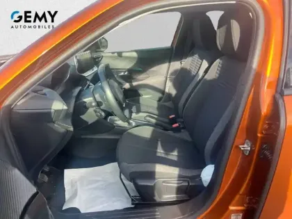 Photo 8 Peugeot 2008  PureTech 100 S&S BVM6