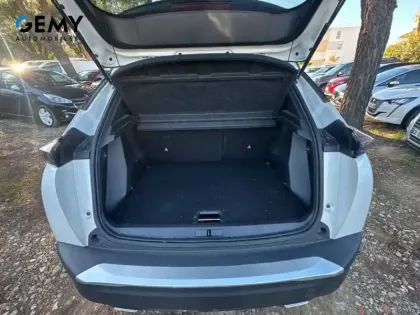 Photo 5 Peugeot 2008  PureTech 130 S&S EAT8