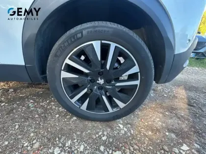Photo 10 Peugeot 2008  PureTech 130 S&S EAT8