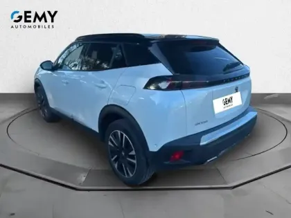 Photo 6 Peugeot 2008  PureTech 130 S&S EAT8