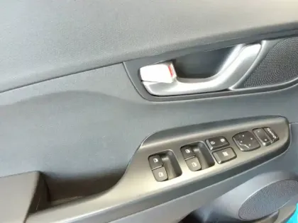 Photo 23 Hyundai Kona  Electrique 39 kWh - 136 ch