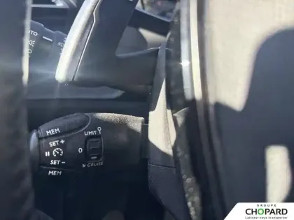 Photo 13 Peugeot 2008  PureTech 130 S&S EAT8