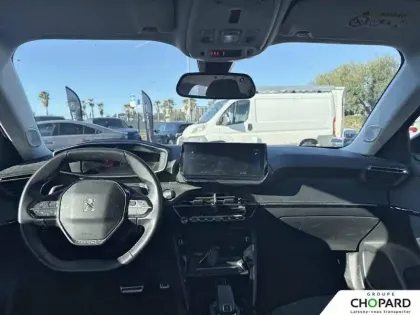 Photo 14 Peugeot 2008  PureTech 130 S&S EAT8