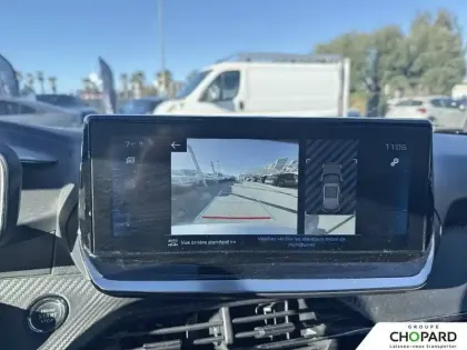 Photo 12 Peugeot 2008  PureTech 130 S&S EAT8